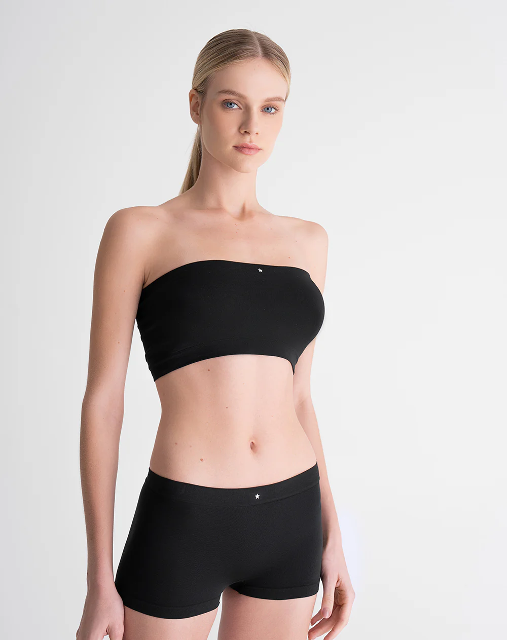 Top strapless soporte ligero seamless negro - Image 3
