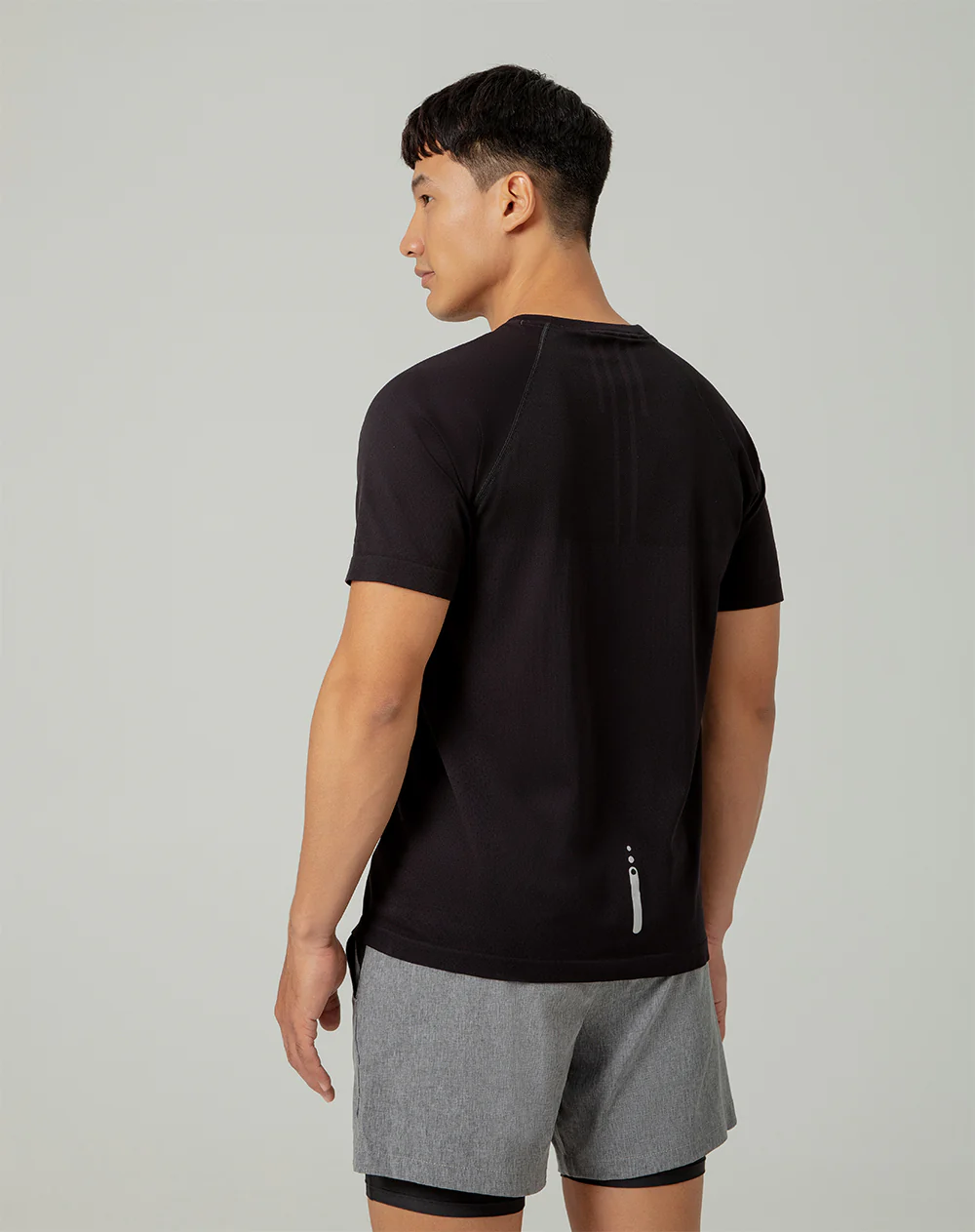 Camiseta deportiva control humedad negra hombre - Image 4