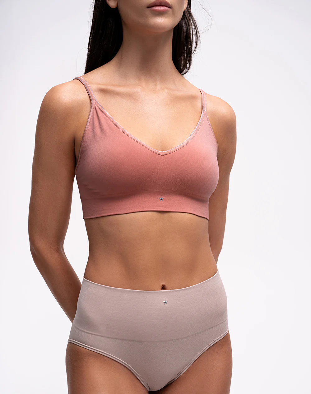 Top soporte medio seamless copas removibles rosado