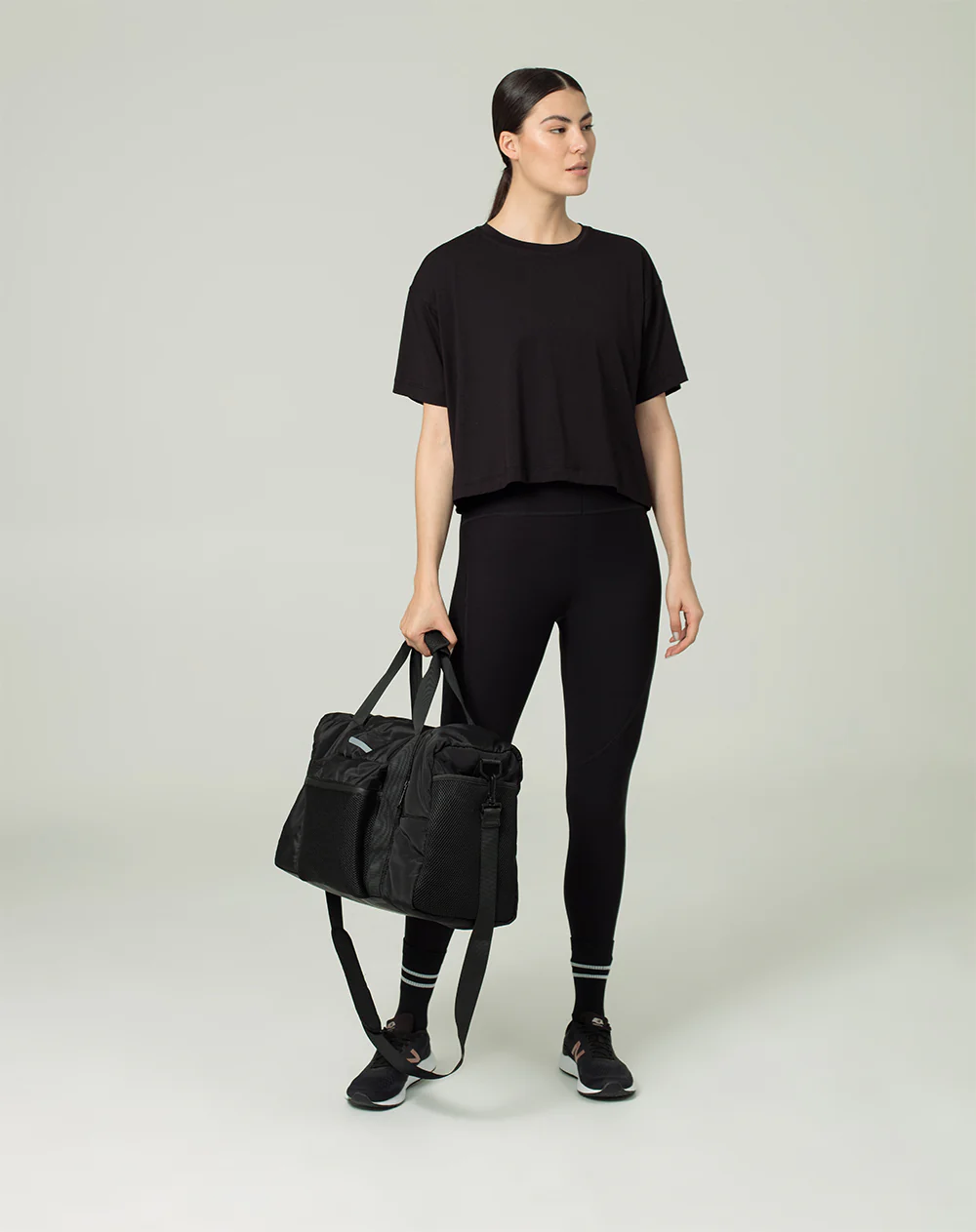 Camiseta deportiva tacto frío negra mujer - Image 3