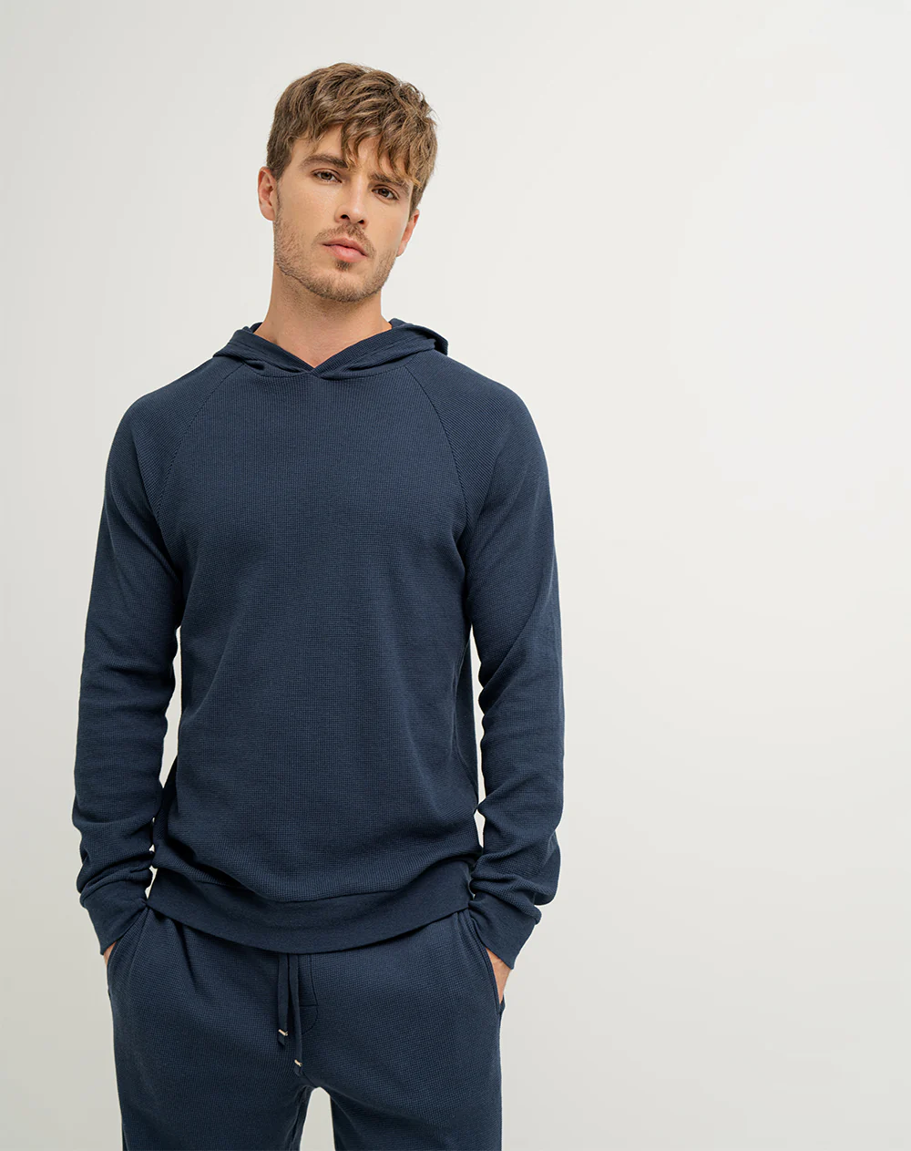 Buzo regular algodón azul hombre