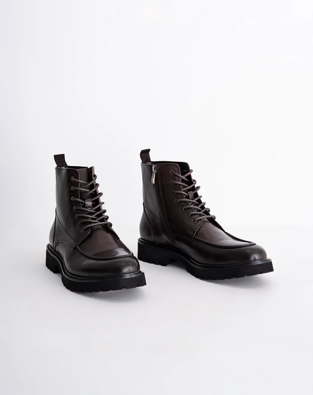 Bota tipo workwear cuero café hombre - Image 3