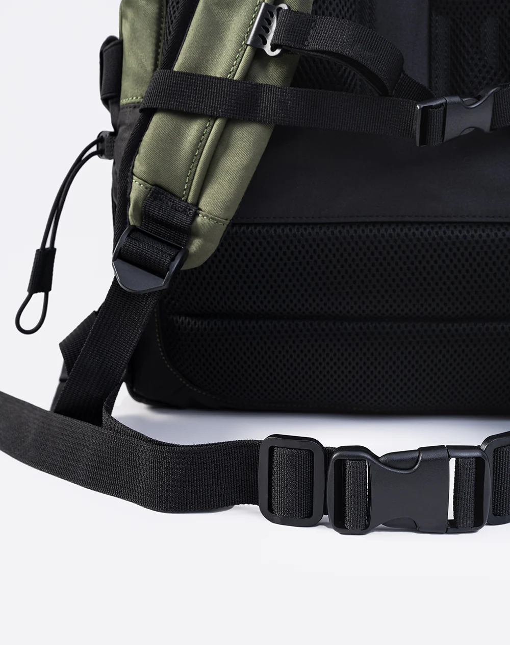 Morral con sistema elástico verde - Image 6