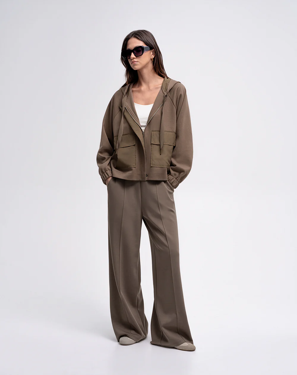 Chaqueta confort tacto suave café mujer - Image 3