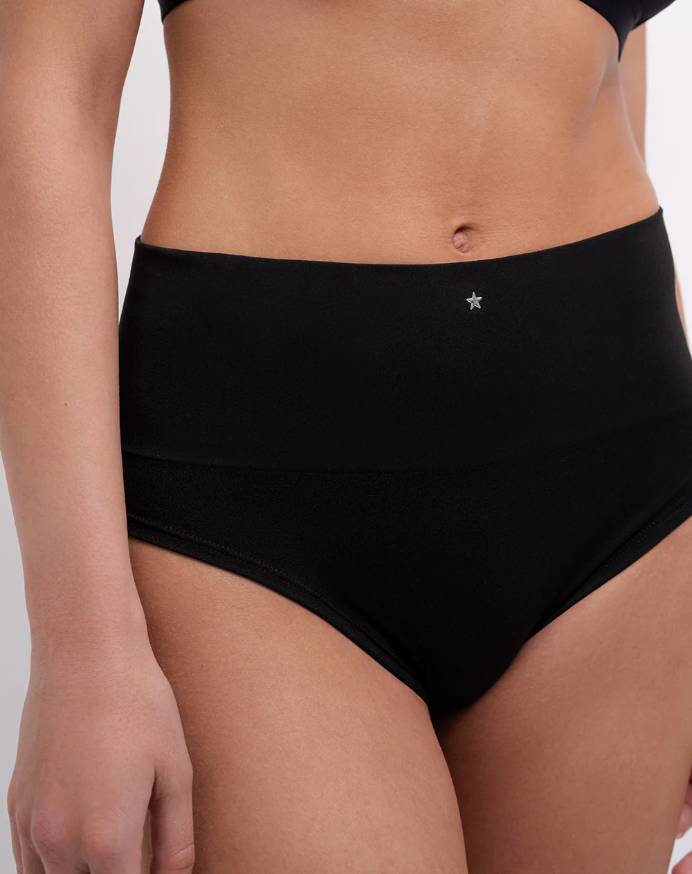 Panty brasilero seamless tiro alto negro - Image 3