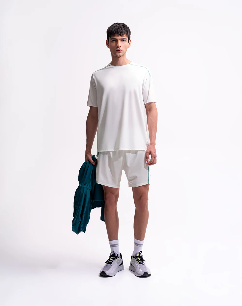 Camiseta deportiva control humedad blanca hombre - Image 3