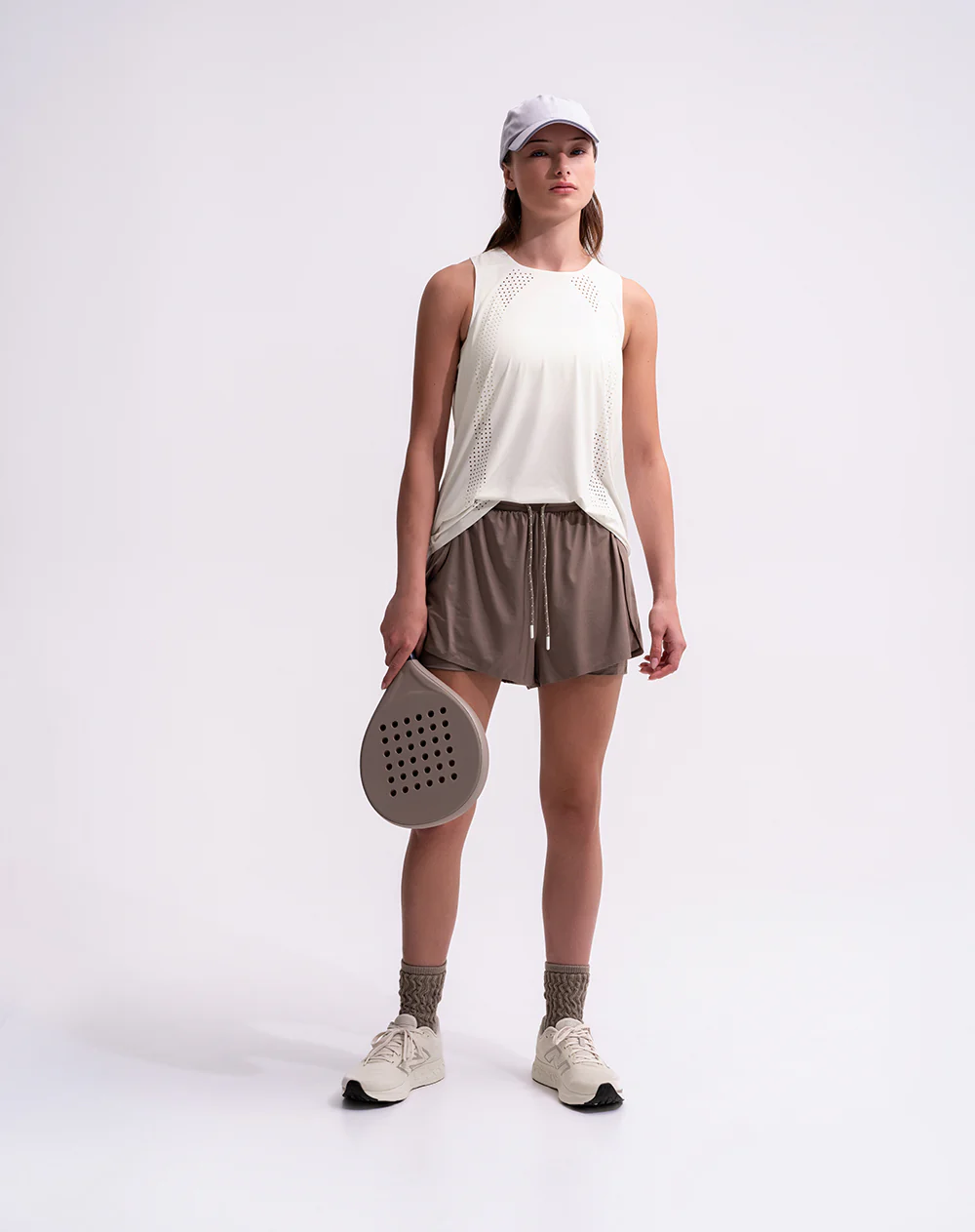 Camiseta esqueleto deportiva control humedad habano mujer - Image 3